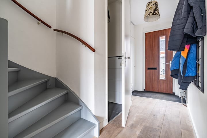 Foto 24 van De Genestetstraat 81