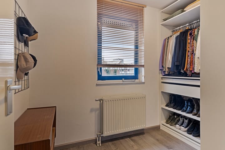 Foto 16 van Velmolenweg 25