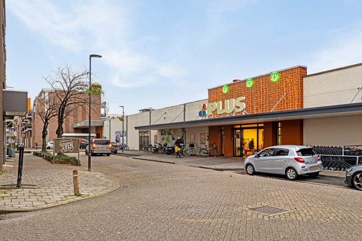 Foto 30 van Velmolenweg 25