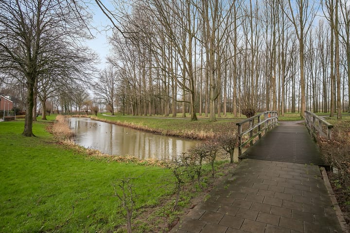 Foto 44 van Luchtenburg 18