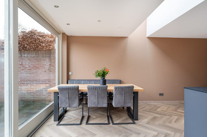 Foto 11 van Den Hof 8