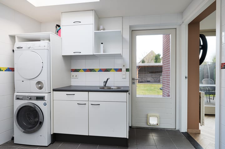 Foto 13 van Den Hof 8