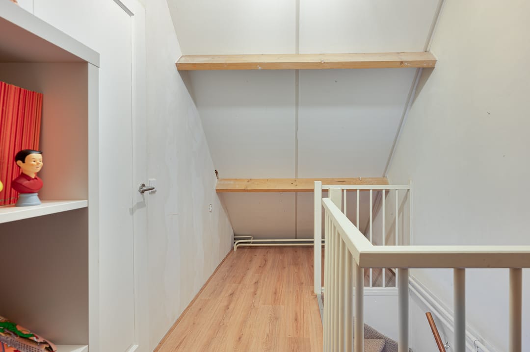 Foto 23 van Den Hof 8