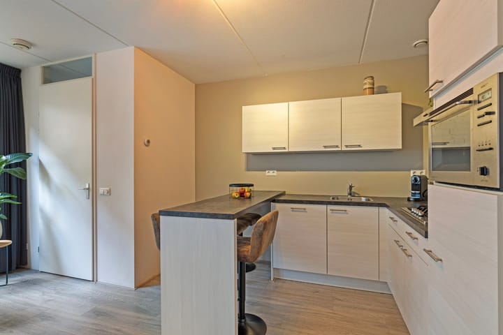 Foto 6 van Baanstraat 32-A