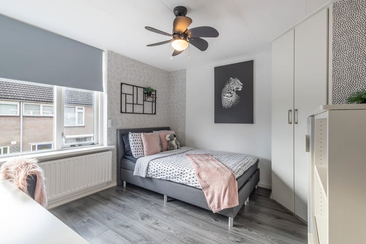 Foto 24 van Prins Bernhardstraat 2