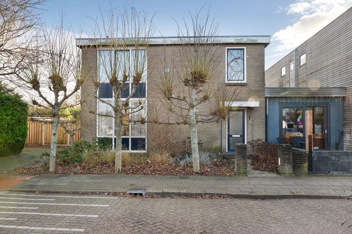 Foto 2 van Anton Geerdesplein 3