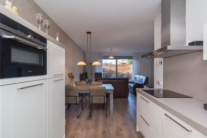 Foto 13 van Doctor van Dregtstraat 6