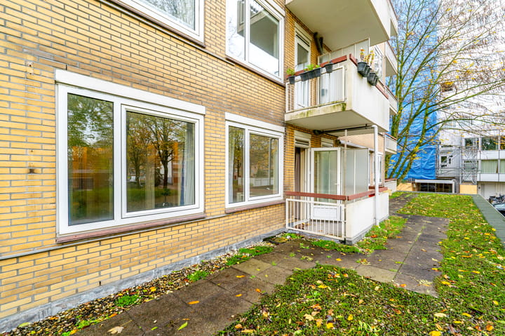 Photo 22 of Van Nijenrodeweg 653