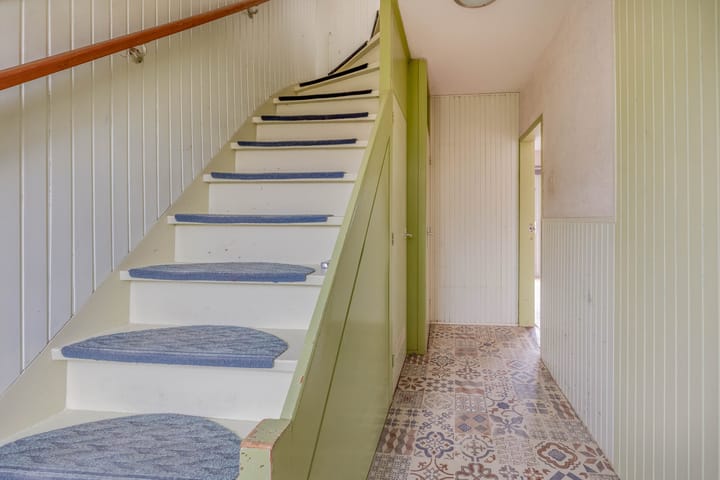 Photo 6 of van Limburg Stirumstraat 23