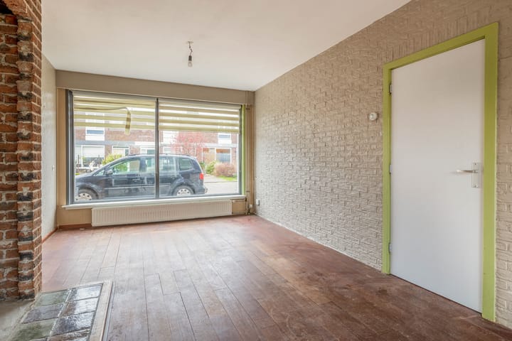 Photo 8 of van Limburg Stirumstraat 23