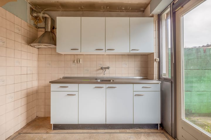 Photo 11 of van Limburg Stirumstraat 23