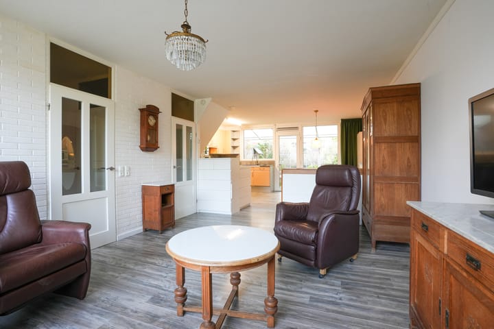 Foto 4 van Spoorstraat 27