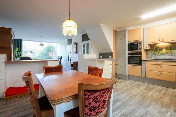 Photo 8 of Spoorstraat 27