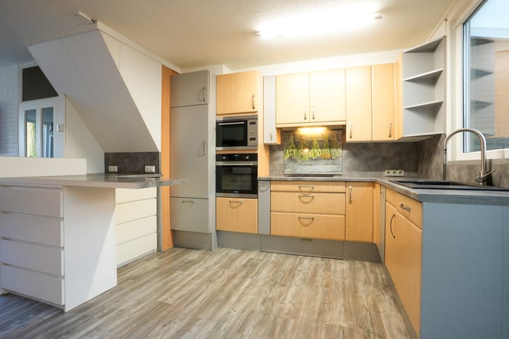 Photo 9 of Spoorstraat 27