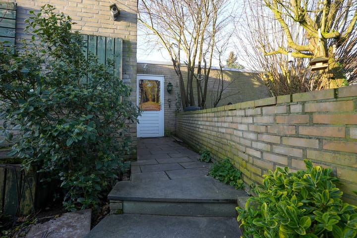 Photo 15 of Spoorstraat 27