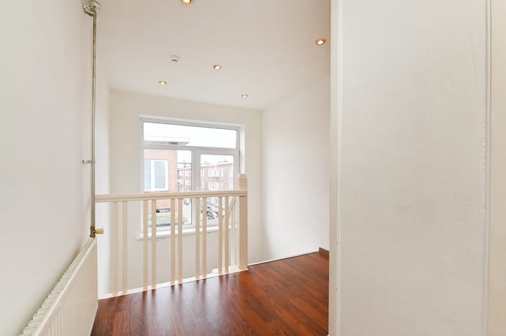 Photo 8 of Jan ten Brinkstraat 108