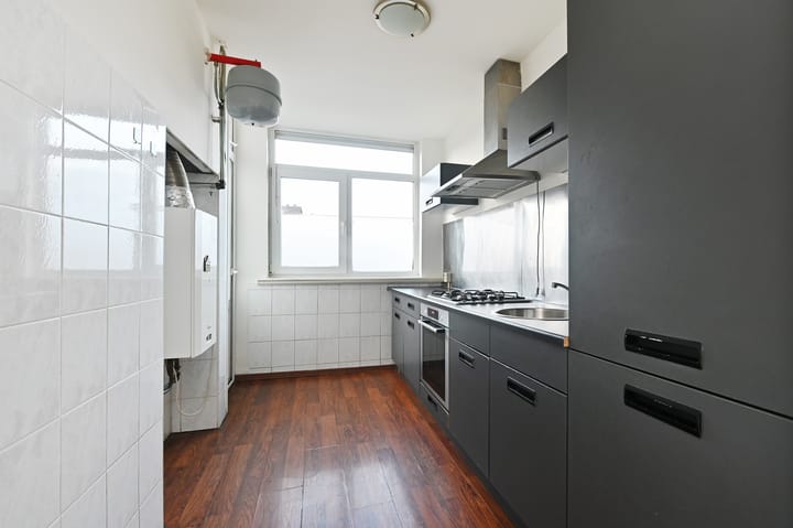 Photo 14 of Jan ten Brinkstraat 108