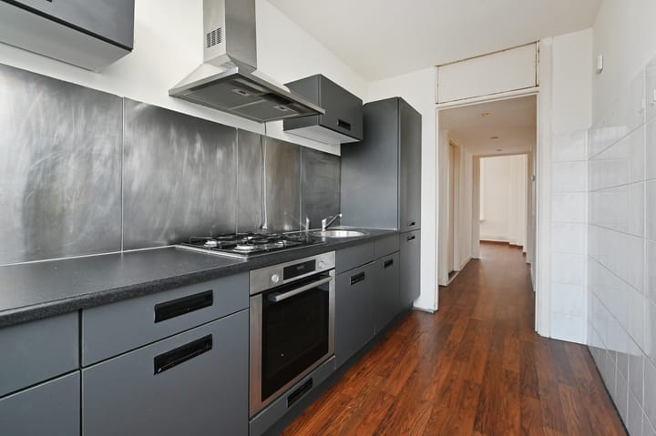 Photo 15 of Jan ten Brinkstraat 108