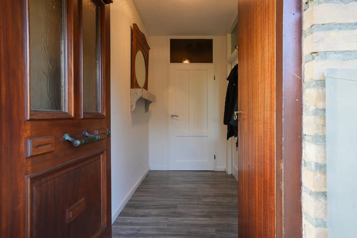 Photo 29 of Spoorstraat 27