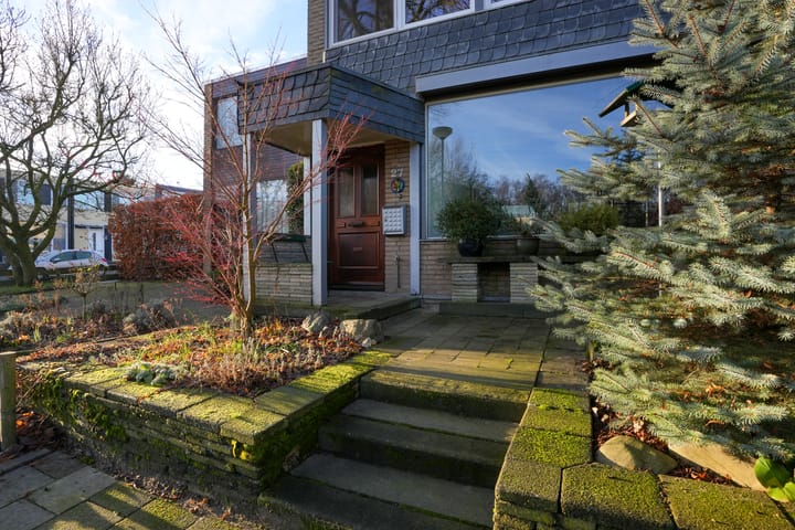 Photo 34 of Spoorstraat 27