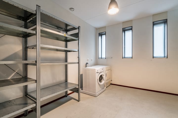 Foto 28 van Burgemeester De Meesterstraat 64