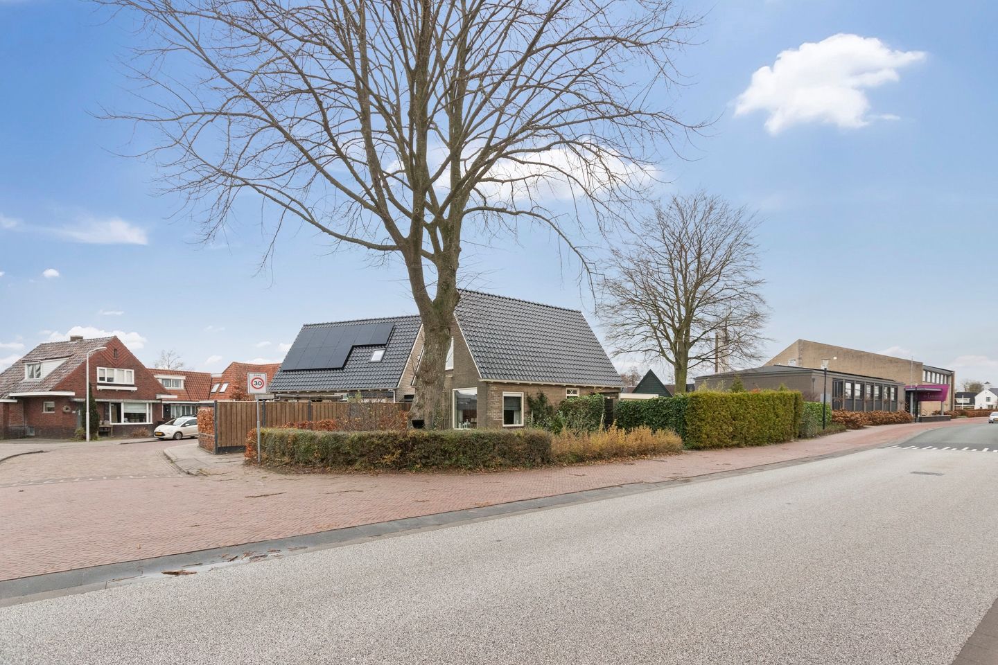 Foto 30 van Jan Binneslaan 47