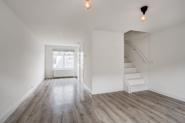 Foto 8 van Linschotenstraat 37-A