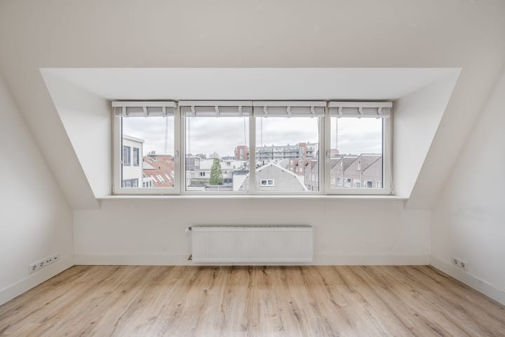 Foto 30 van Linschotenstraat 37-A