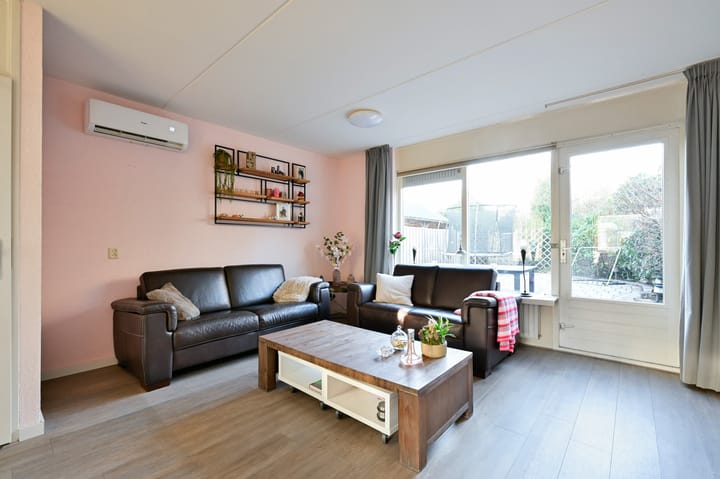 Foto 2 van Zwaluwenveld 6