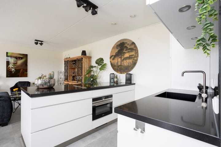 Foto 26 van Westpolderplein 30