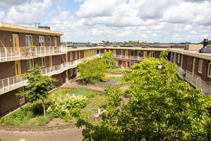 Foto 43 van Westpolderplein 30