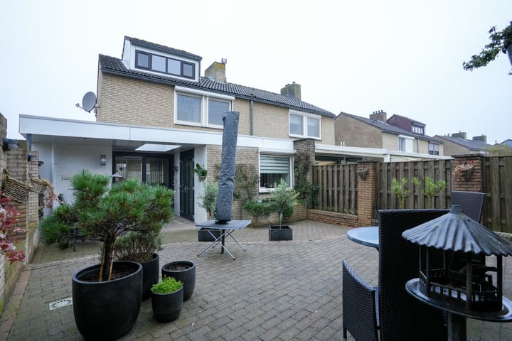 Foto 21 van Tuinstraat 16