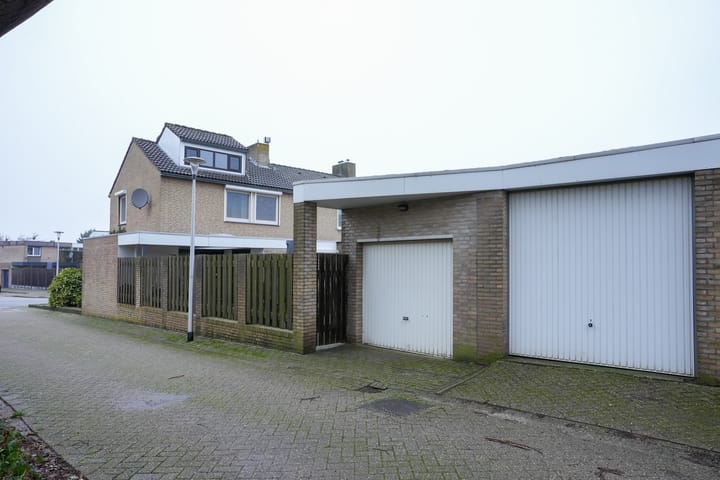 Foto 27 van Tuinstraat 16