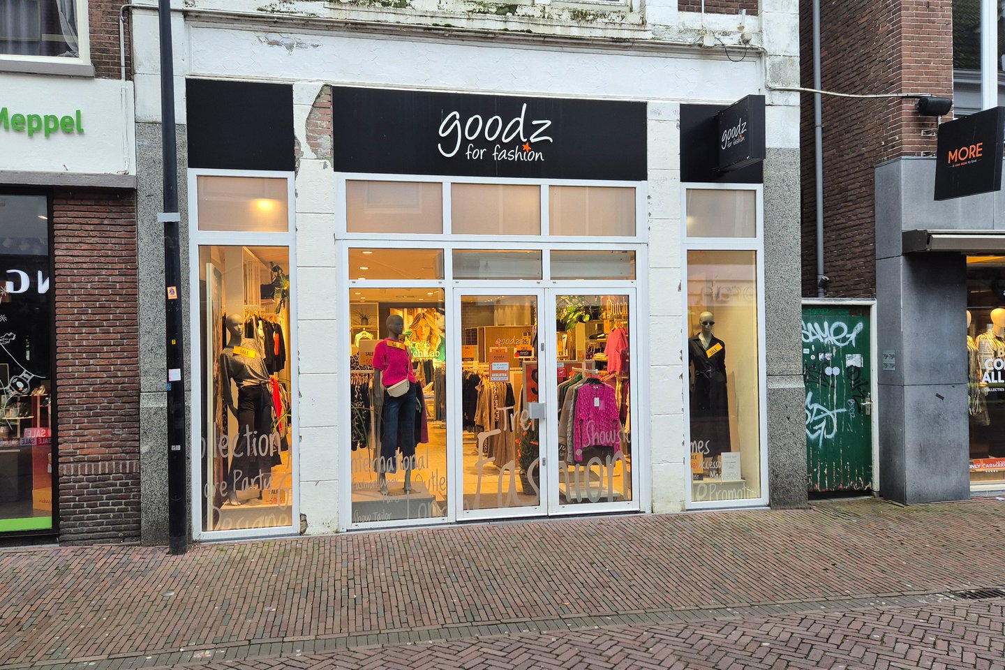 Bekijk foto 2 van Hoofdstraat 77