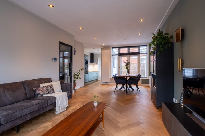 Foto 3 van Aert van der Neerstraat 18