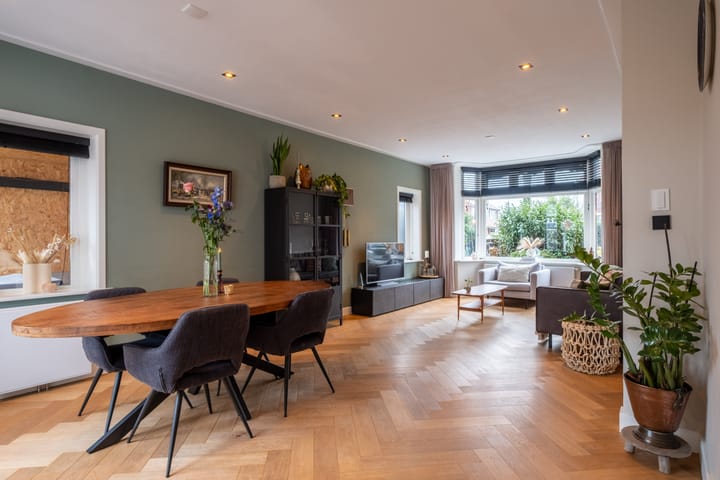 Foto 28 van Aert van der Neerstraat 18