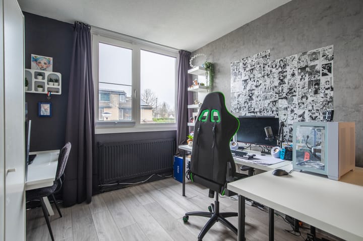 Foto 18 van Louise Michelstraat 10