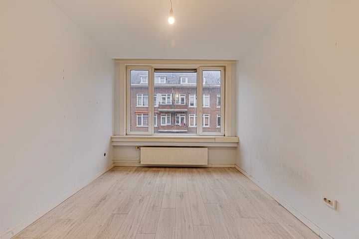 Bekijk foto 4 van Zweedsestraat 111-B01