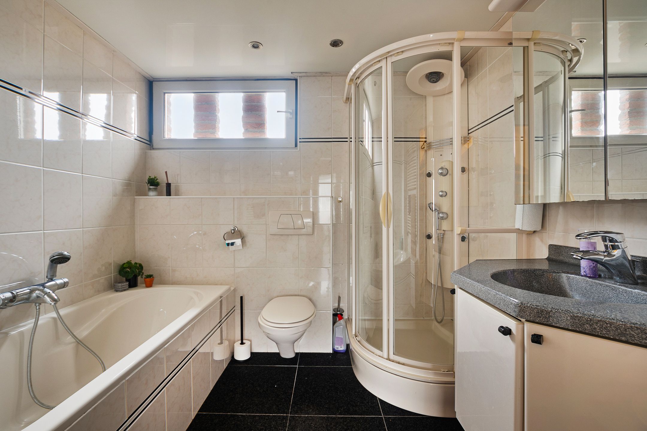 Foto 18 van Moerschansstraat 28