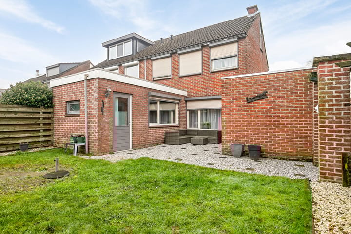 Foto 22 van Moerschansstraat 28