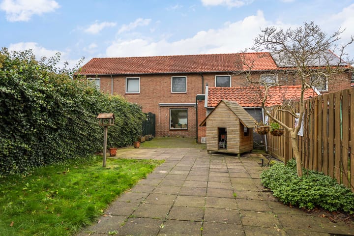 Foto 2 van A.C.W. Staringstraat 4