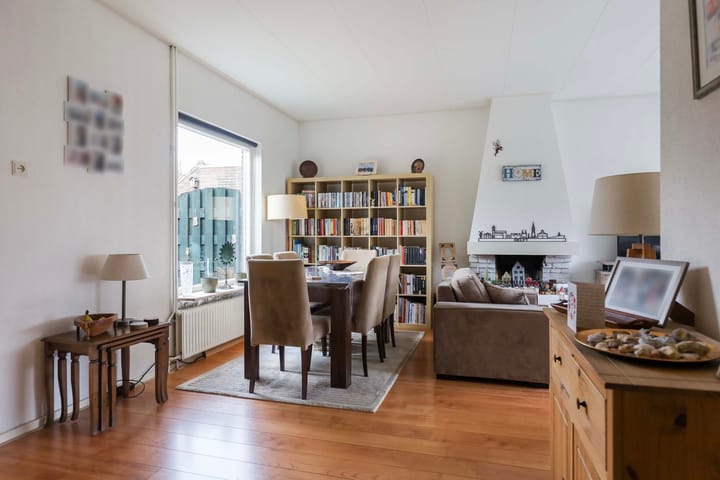 Foto 3 van A.C.W. Staringstraat 4