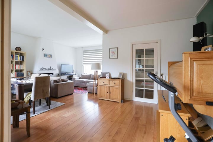 Foto 7 van A.C.W. Staringstraat 4