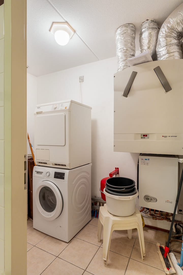 Foto 27 van Drijver 115