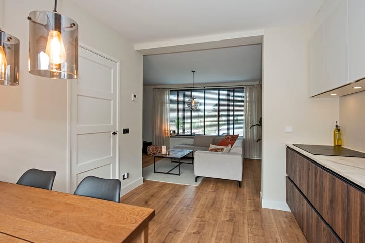 Photo 12 of Zwaluwstraat 36