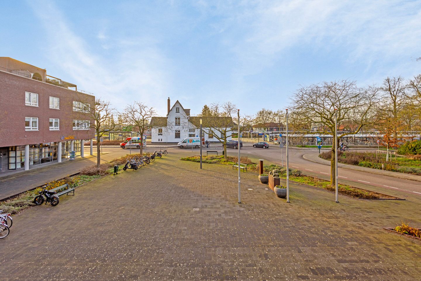 Foto 25 van Stationsplein 56