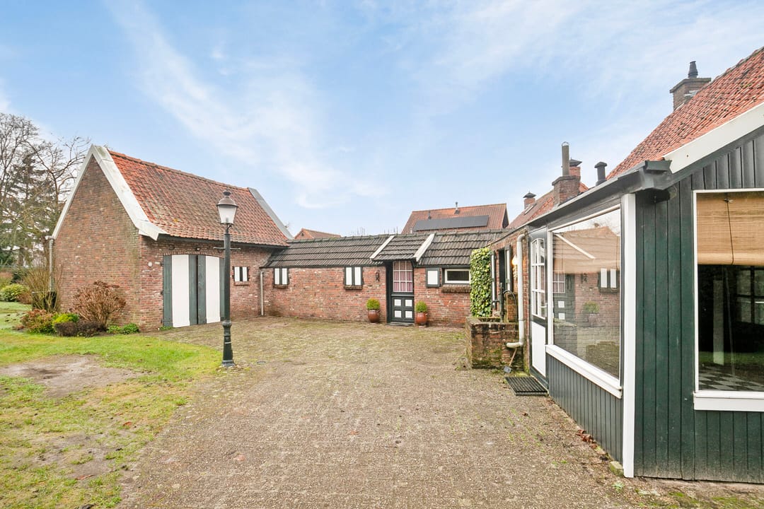 Foto 28 van Hoofdweg Noord 44