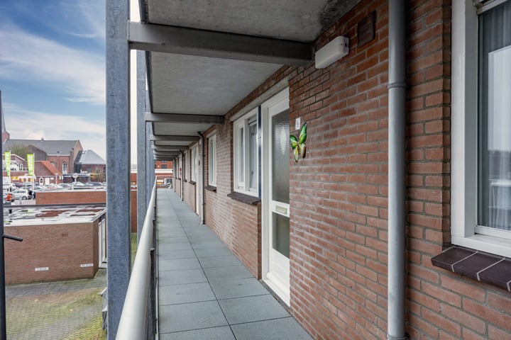 View photo 7 of Schoolstraat 8-E