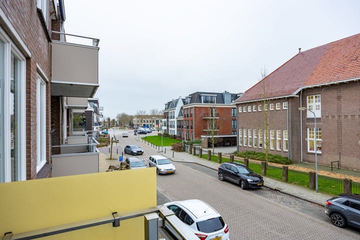 View photo 15 of Schoolstraat 8-E