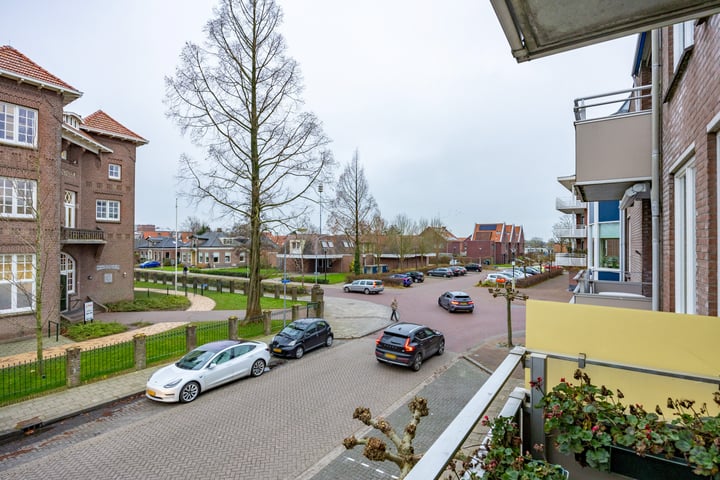 View photo 17 of Schoolstraat 8-E